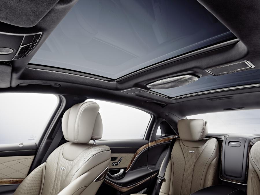 Интерьер Mercedes-Maybach S600 (X222) 2015 года  (WW) (фото 35 из 49)